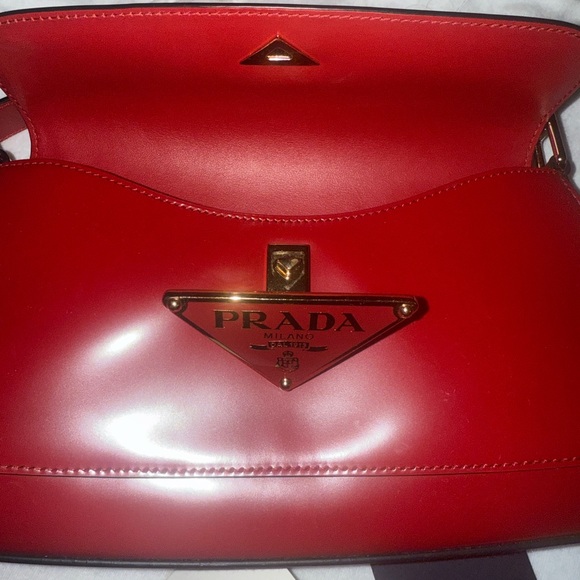 Prada Red Glossy Shoulder Bag with Gold Logo - Picture 6 of 10